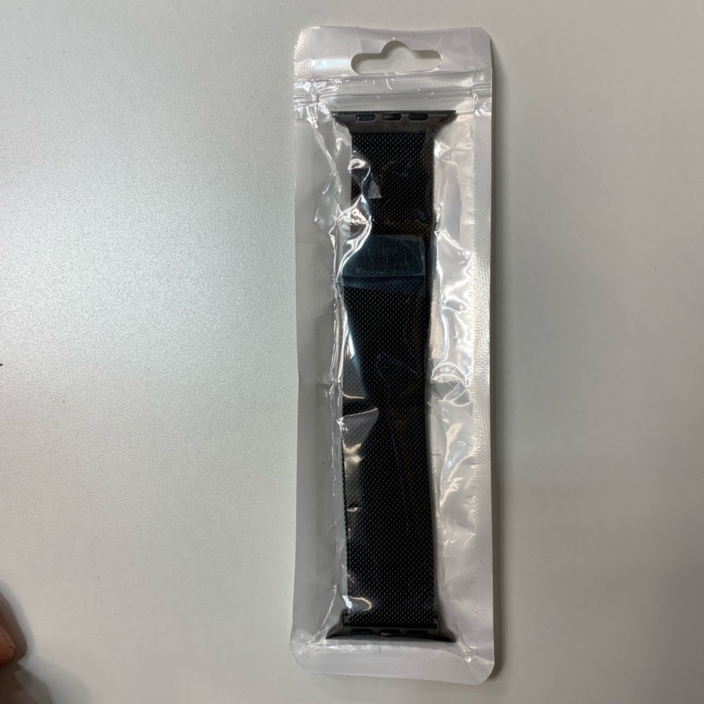 Milanese Apple Watch band